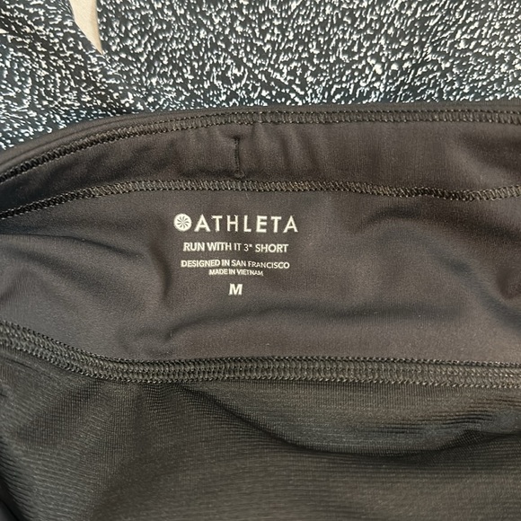 Athleta Run With It 3” Short - Medium - Picture 5 of 5